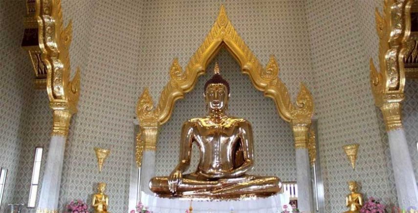 Золотой Будда (статуя)